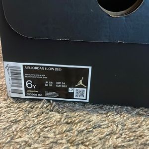 Jordan 1 low size 6y